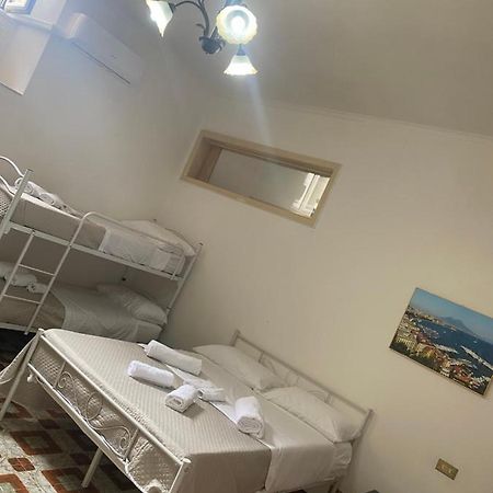 Вилла Casa Nonna Rusell Неаполь Экстерьер фото